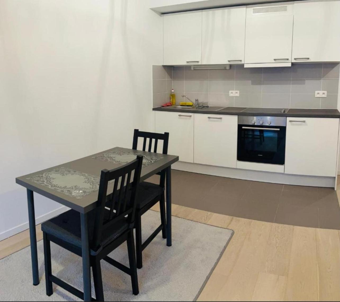 Beau Studio Apartment Brussels Luaran gambar